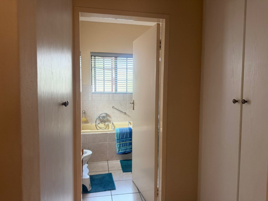 3 Bedroom Property for Sale in Waterval East North West